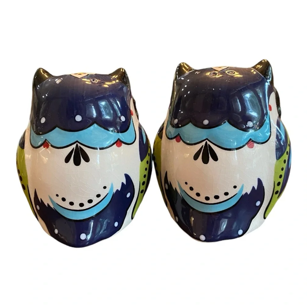 Tabletops Unlimited Espana Lifestyle Bocca Owl Salt & Pepper Shakers EUC